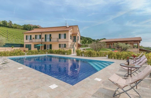 Farmhouse "Le Vigne di clementina Fabi" - Il vitigno apartment at ground floor