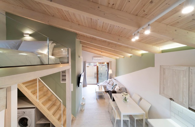 Feels Like Home - The Loft in the heart of Rethymno Old Town. Breakfast Included