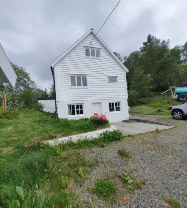 Feriehus på Leirvåg/Austrheim