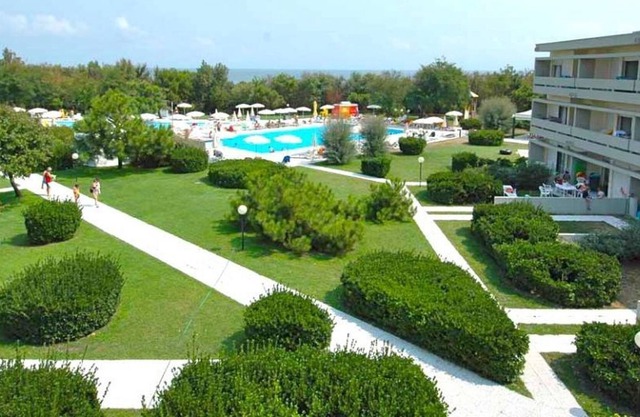 Ferienanlage Isaresidence - Tipo2 with pool / sea view AGISA (2350)