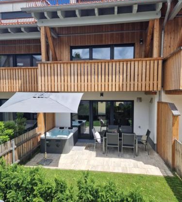 Ferienhaus Berger mit eigenen Whirlpool im Garten