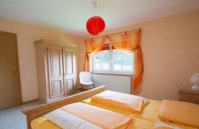 Ferienwohnung, 90 qm, 2 Schlafzimmer, max. 4 Erwachsene und 2 Kinder