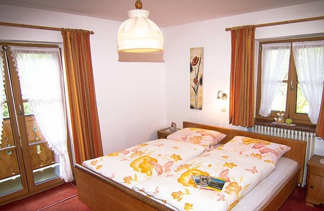 Ferienwohnung für 2-6 Personen, 75 qm, TV, W-lan, Großer Balkon mit Rundumblick