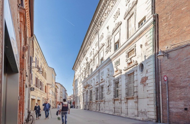 Ferrara Former Court Elegant Apartment