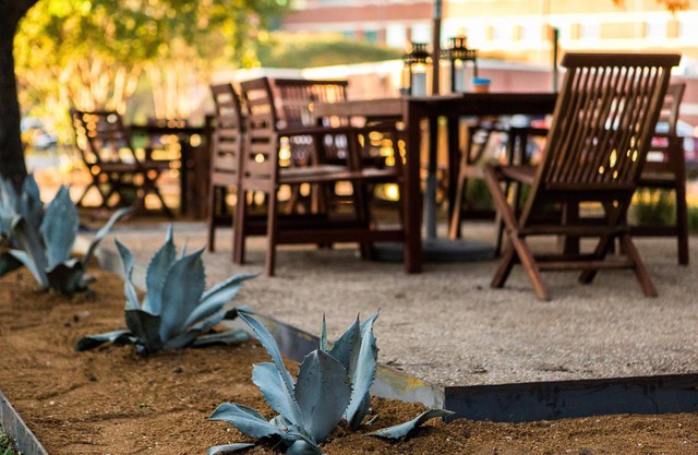 Finally a better way to visit Waco! Minutes from Magnolia Market/McLane