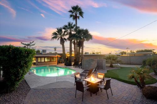 Find Me Under The Palms