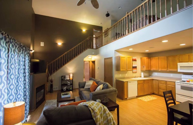 Fireplace|2Bed2Bath|LoftLivingArea|Garage