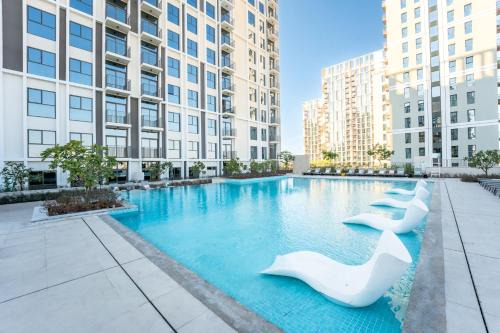 First Class Apartments in Dubai Hills - Next to Dubai Hills Mall - Socio, Collective and Golfville Towers
