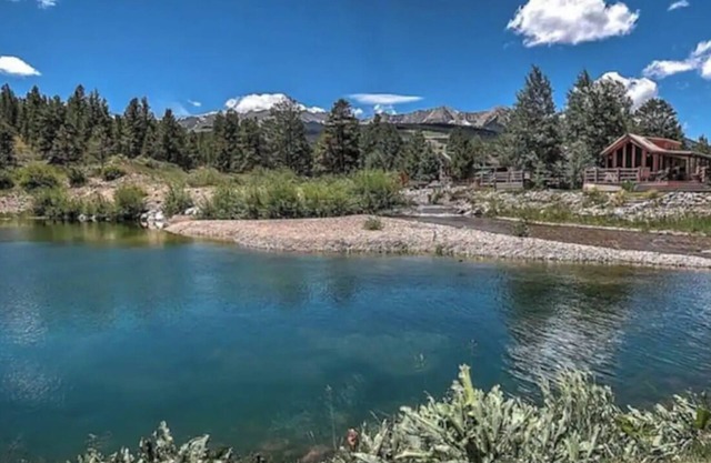 Fishermans Paradise, private deck, mnt views, 3 mi Gondola