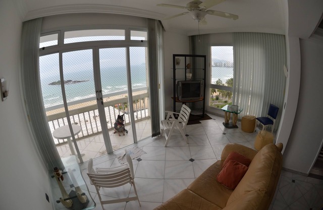 Fit Front Total Pitangueiras. In the street of the beach. 3 bedrooms 2 suites 2 garages