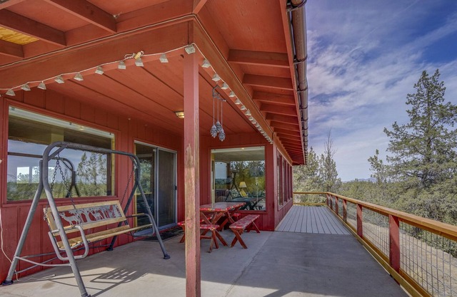 Five Acres on Deschutes Riverfront - Near Fishing, Skiing, & Hiking