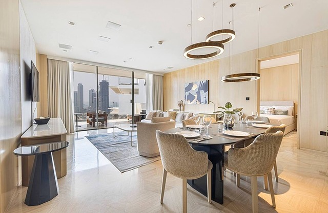 Five Palm 2br - High Floor With Full Marina View