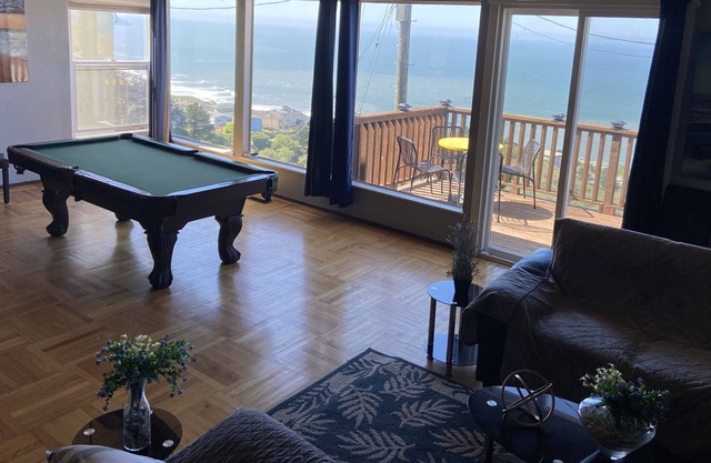 Five Star Vacation House Panoramic Oceanview