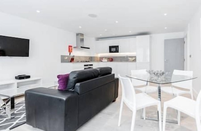 Flat 12 Walpole Court - 2 bedroom apartment