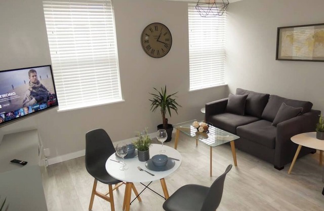 Flat 2 Castle Street Serviced Apartments