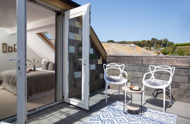 Flat 2 Strand House - Padstow - an apartment that sleeps 2 guests in 1 bedroom