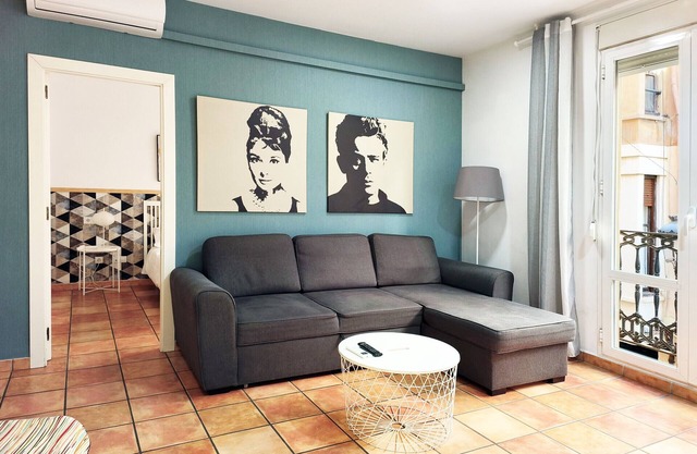 Flats Friends Nave 3 bedrooms