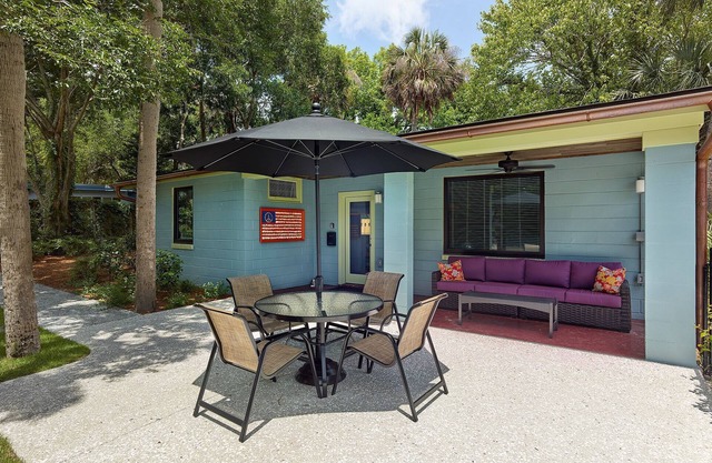 Folly Vacation 202 Beach Bungalow
