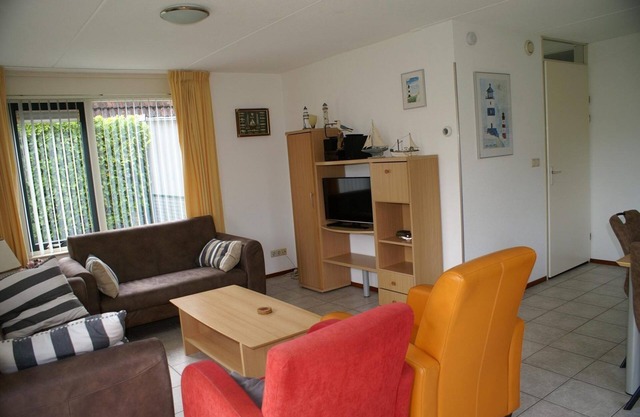 For a detached house with privacy if you choose type Stern located at the Schoneveld holiday park. The House has a nice garden and a driveway for your car.