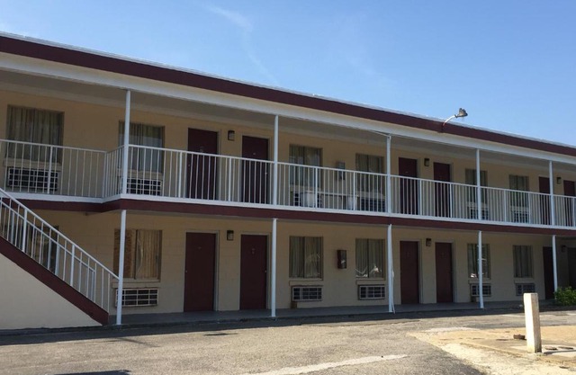 Fort Eustis Inn