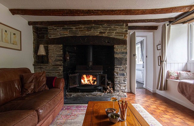 Foxglove Cottage, in glorious Cornish countryside