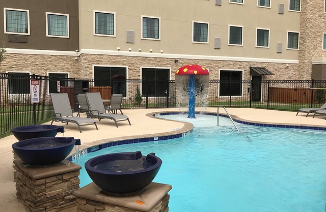 Free Breakfast Buffet! Luxurious King Bed! Pool Access!
