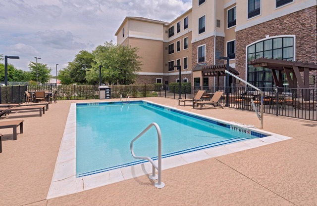 Free Breakfast Buffet Included! Gym, Business Center, Pool Access.