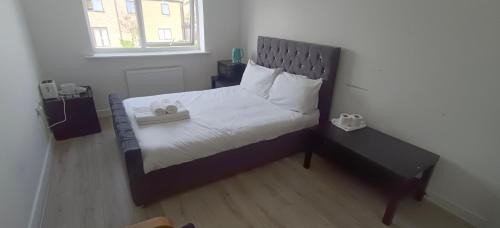 Free Car Park and walk to COOP, Etihad, Piccadilly, Free Snacks