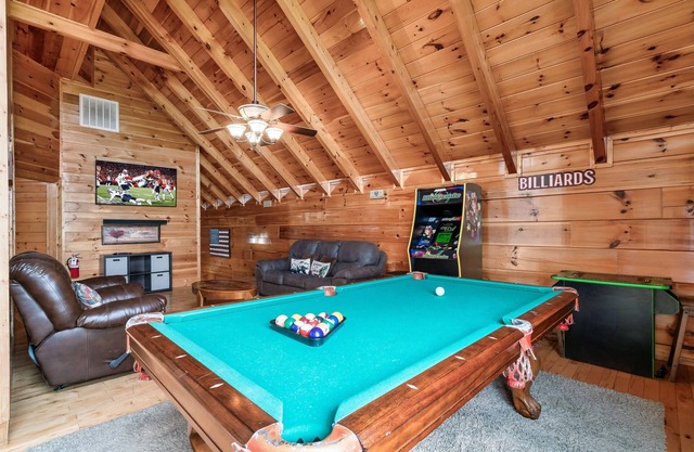 Free Dollywood Tix/Views/DogFriendly/Gameroom
