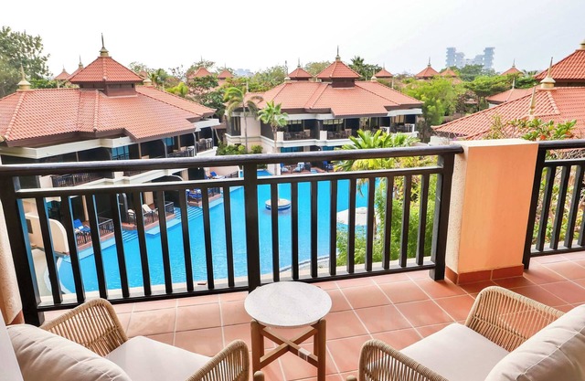 Fresh 3BR Apartment in 5-star Resort