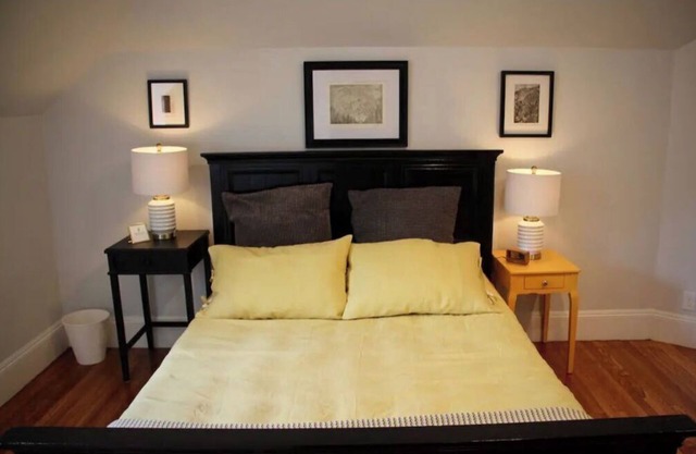 Fresh New Space, Walk to Salem Harbor, Historic
