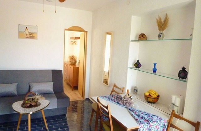 From 22 a day. Only 200 meters from the beach with beautiful sea views