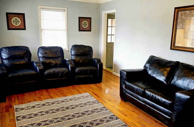 Ft. Moore/Ft. Benning Getaway - Cozy Stay Near Shopping/Dining