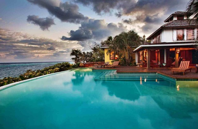 Fuego Del Mar: Oceanfront Luxury Villa on Private Estate.