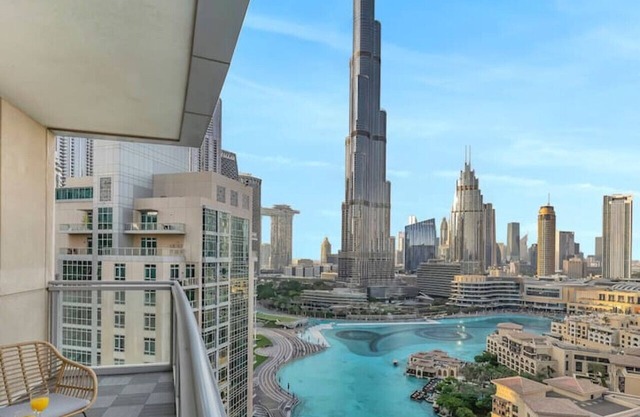 Full Burj Khalifa Views 3.5BDR Apt in Downtown close to Dubai Mall