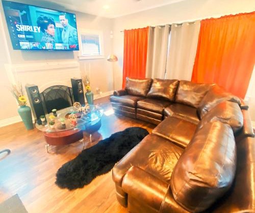 Fully Equipped Cozy 4/5 BR