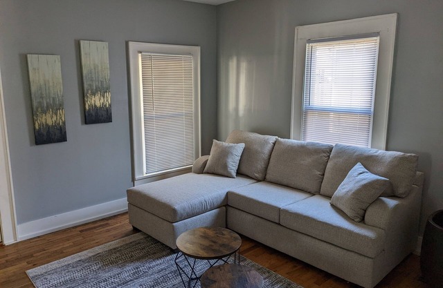Fully Furnished Monthly Rental Home in Knoxville