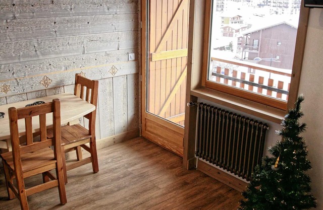 Fully renovated studio cabin for 2-4 people in Tignes le lac