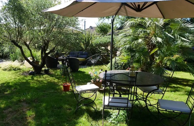 Fully self-contained apartment with large garden