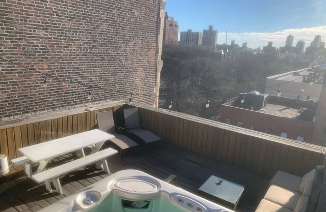 Fully stocked oasis with private outdoor space, BBQ, hot tub, surround sound