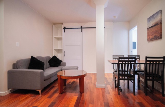 Furnished 2 Bedroom Waterfront Station 440 Richards