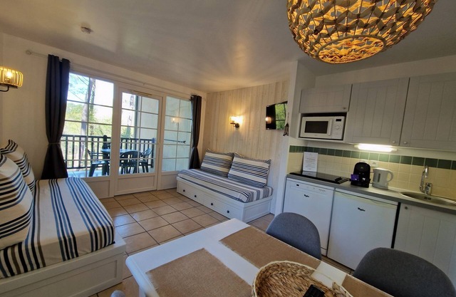 Furnished apartment for seasonal rental!