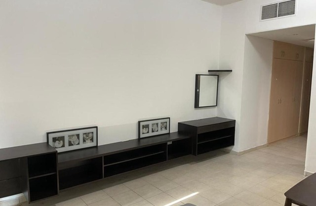 Furnished Studio for Short Term in Discovery Gardens