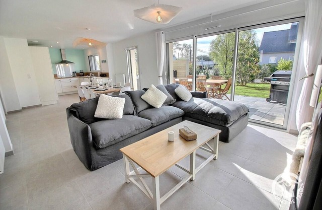 Gîte Avec Jacuzzi 8 Personnes