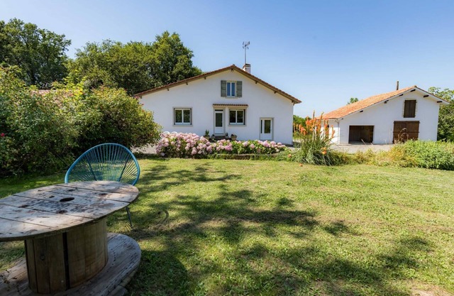 Gîte Capérot - Eyres Moncube