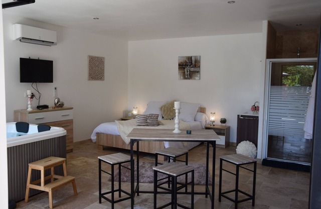Gîte L'Étoile Spa avec Jaccuzi