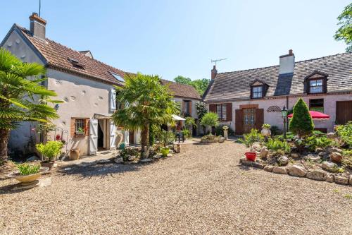 Gîte spacieux à Mer avec un joli extérieur