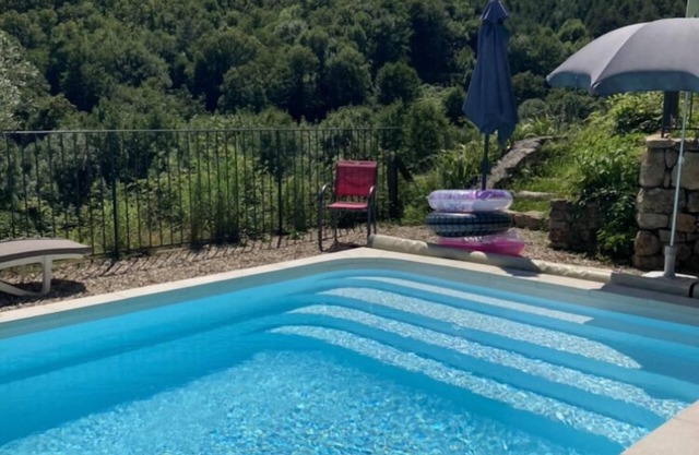 Gîtes de la Châtaigneraie 6/8 Pers en Ardeche à Lentilleres