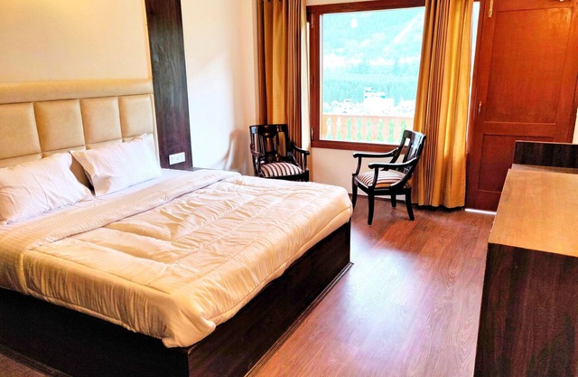 G Villas- Luxurious Cottage with beautiful mountain view 2