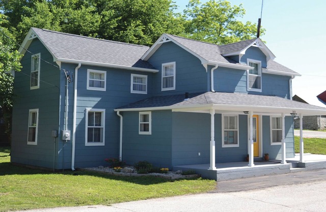 Gabouri Place ~ Completely Renovated Victorian in Ste. Genevieve's Historic Dist